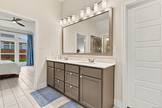 9121 Pepperton Lane, San Antonio, TX 78254