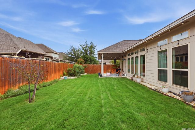 9121 Pepperton Lane, San Antonio, TX 78254