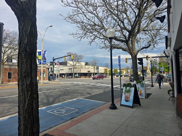 460 Massachusetts Ave, Arlington, MA 02474