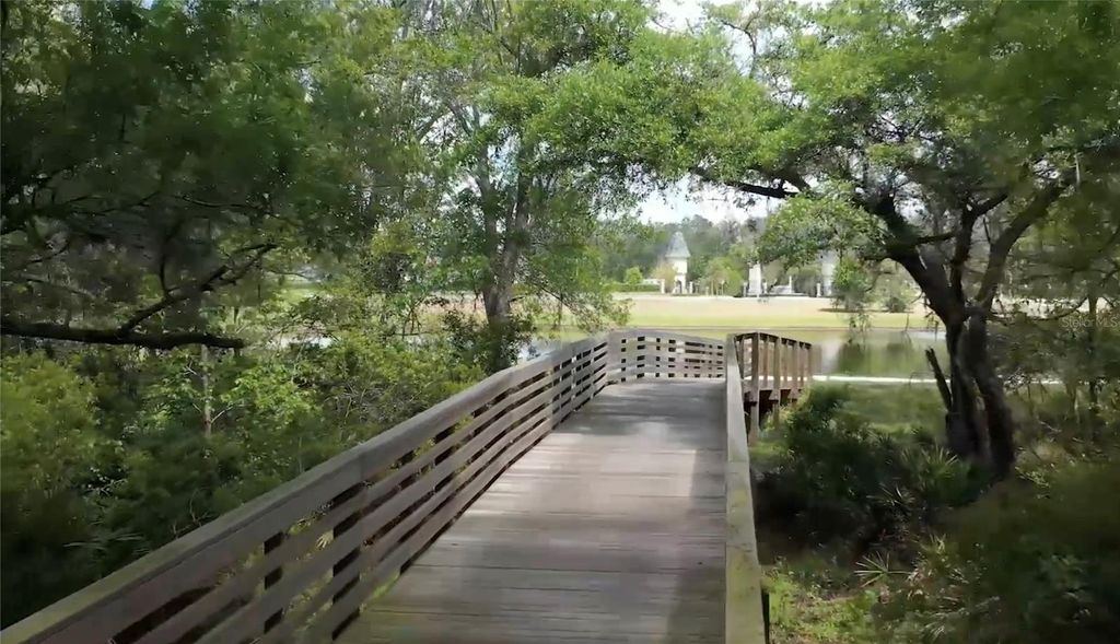Image 37 of property listing at 11533 RHYME AVENUE, Orlando, FL 32832