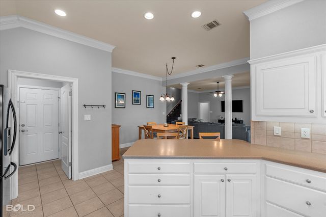 10444 Plum Creek Drive, Shreveport, LA 71106