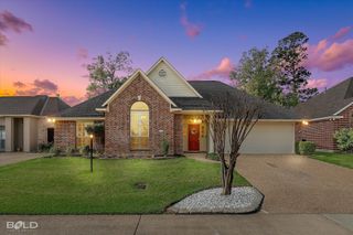 10444 Plum Creek Drive, Shreveport, LA 71106