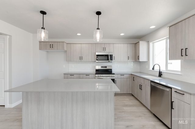 8525 S Tyrion Way, Kuna, ID 83634
