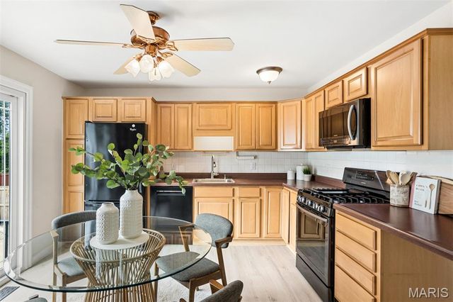 11824 Welcome Drive, Maryland Heights, MO 63043