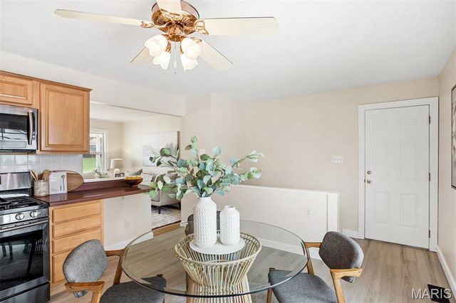 11824 Welcome Drive, Maryland Heights, MO 63043