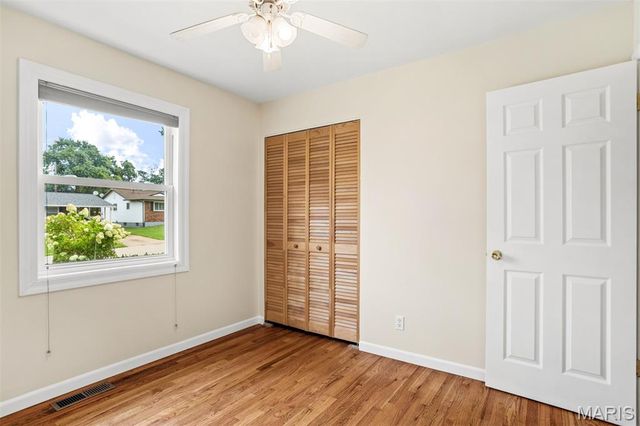 11824 Welcome Drive, Maryland Heights, MO 63043