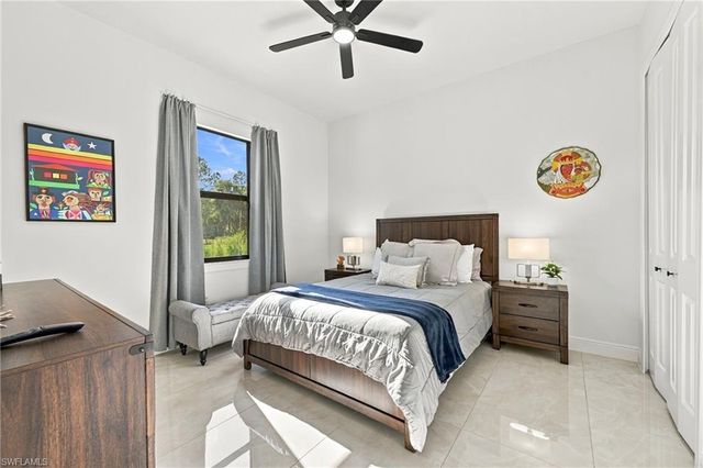 1819 12th AVE NE, Naples, FL 34120