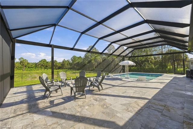 1819 12th AVE NE, Naples, FL 34120