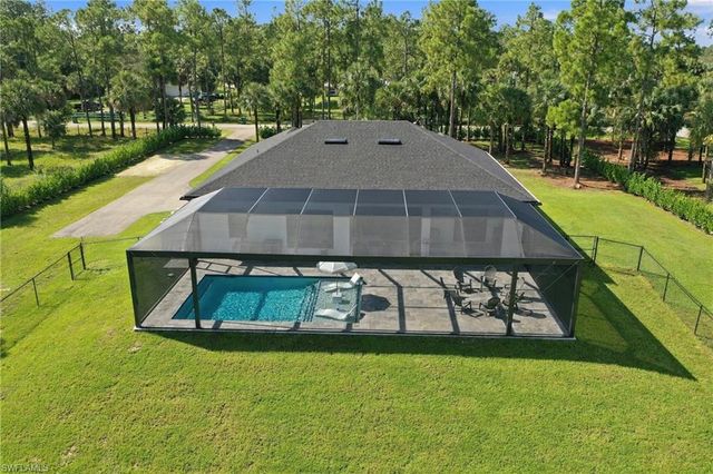 1819 12th AVE NE, Naples, FL 34120