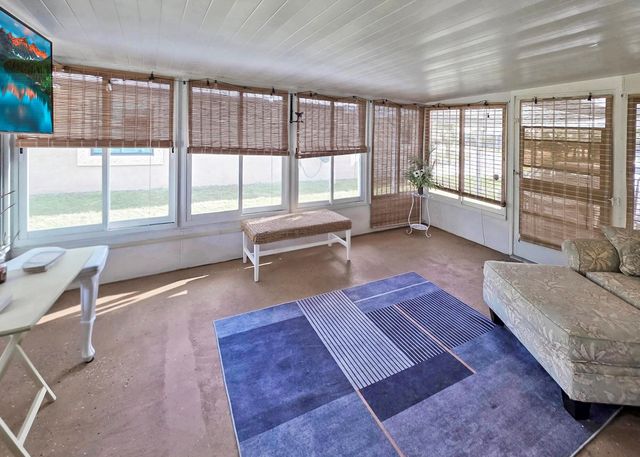 35 Flores Del Norte, Fort Pierce, FL 34951