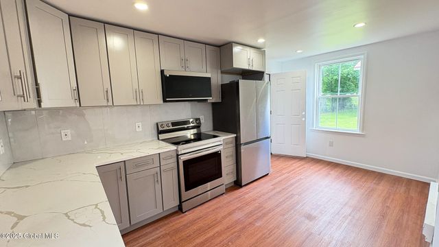 27 Major Dickinson Avenue, Stillwater, NY 12170