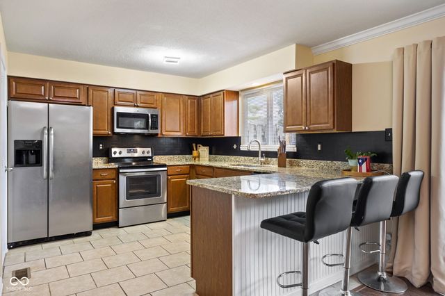 7628 Vintage Court, Lawrence, IN 46226