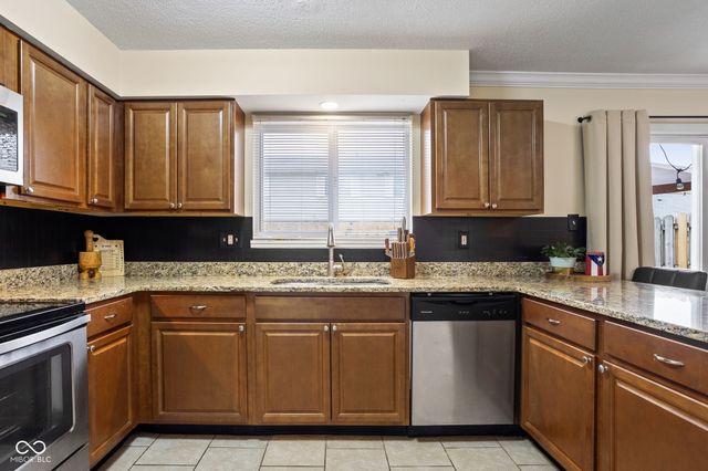 7628 Vintage Court, Lawrence, IN 46226