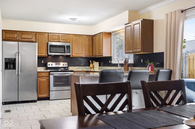 7628 Vintage Court, Lawrence, IN 46226