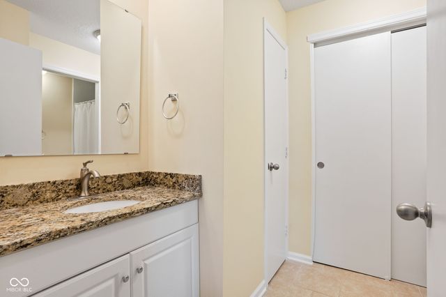 7628 Vintage Court, Lawrence, IN 46226