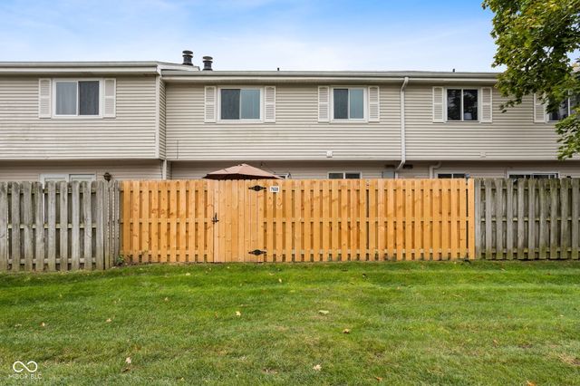 7628 Vintage Court, Lawrence, IN 46226