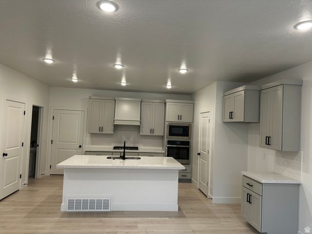 26 S MOONLIT RD, Mapleton, UT 84664