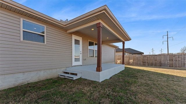 2101 E Endura Park Drive, Siloam Springs, AR 72761
