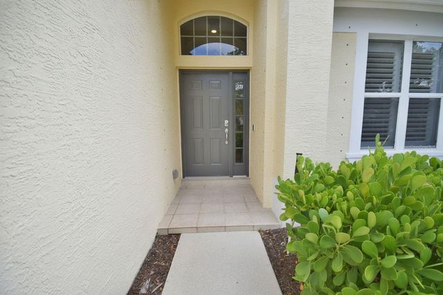 6556 MEANDERING WAY, Lakewood Ranch, FL 34202