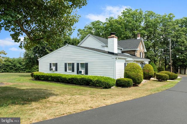 1202 HILLTOWN PIKE, Hilltown, PA 18927