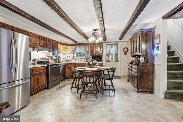 1202 HILLTOWN PIKE, Hilltown, PA 18927