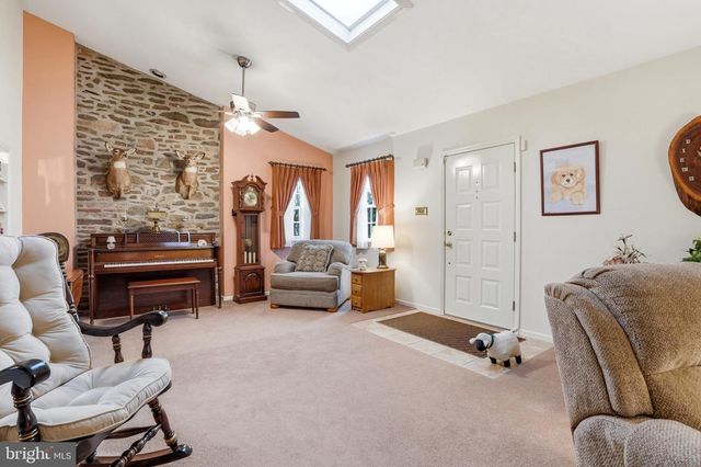 1202 HILLTOWN PIKE, Hilltown, PA 18927