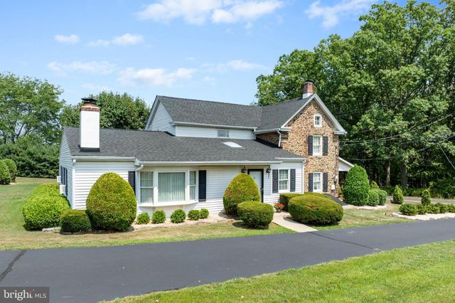 1202 HILLTOWN PIKE, Hilltown, PA 18927