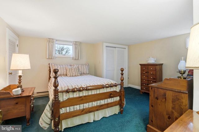 1202 HILLTOWN PIKE, Hilltown, PA 18927