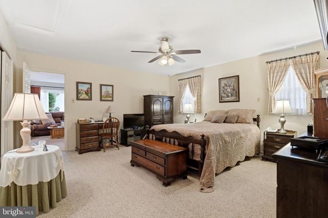 1202 HILLTOWN PIKE, Hilltown, PA 18927