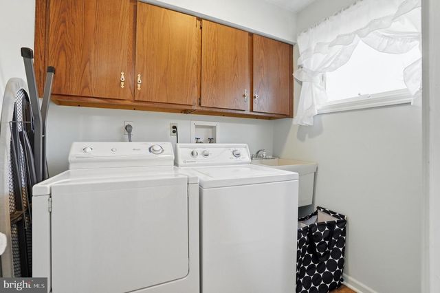 1202 HILLTOWN PIKE, Hilltown, PA 18927