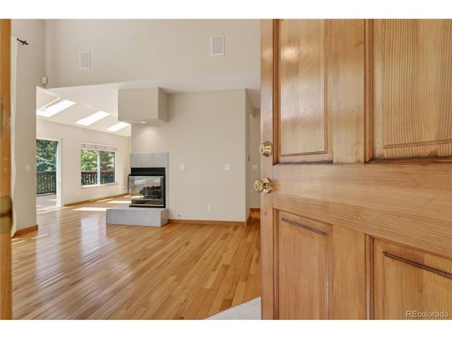 667 Trailside Rd, Golden, CO 80401