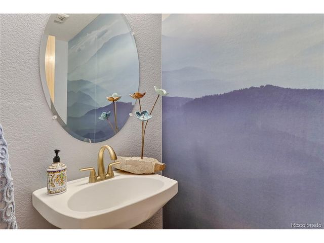 667 Trailside Rd, Golden, CO 80401