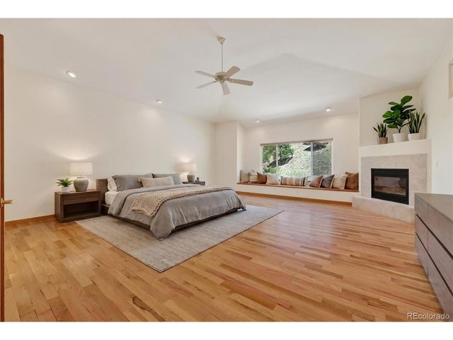 667 Trailside Rd, Golden, CO 80401