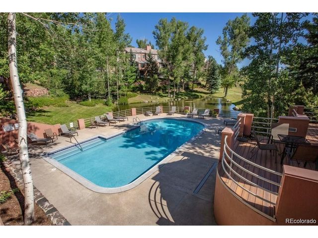 667 Trailside Rd, Golden, CO 80401