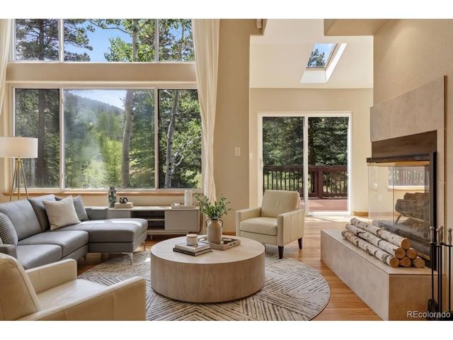 667 Trailside Rd, Golden, CO 80401