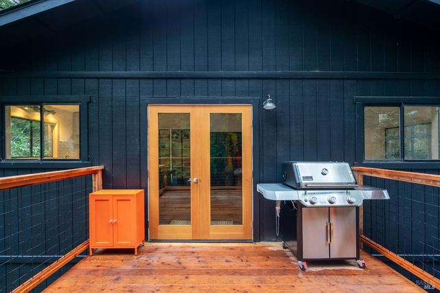 14225 Cherry St, Guerneville, CA 95446