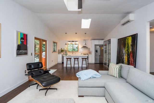 14225 Cherry St, Guerneville, CA 95446