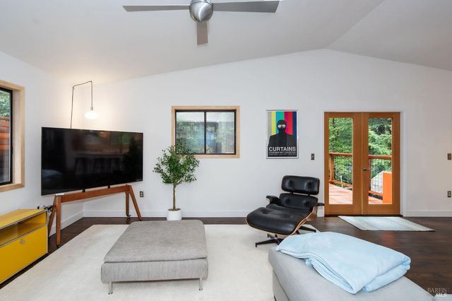 14225 Cherry St, Guerneville, CA 95446