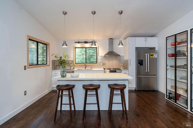 14225 Cherry St, Guerneville, CA 95446