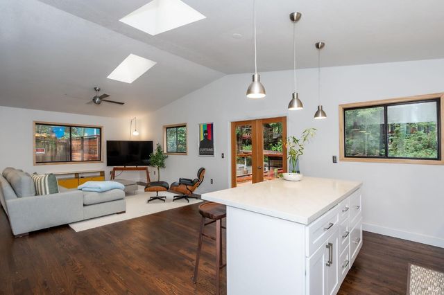 14225 Cherry St, Guerneville, CA 95446