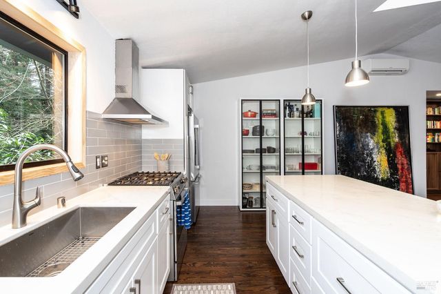 14225 Cherry St, Guerneville, CA 95446