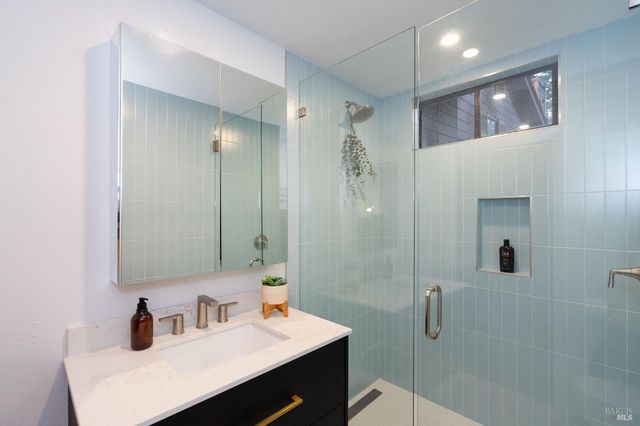 14225 Cherry St, Guerneville, CA 95446