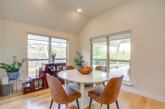 416 Bluffside Trail, Benbrook, TX 76126