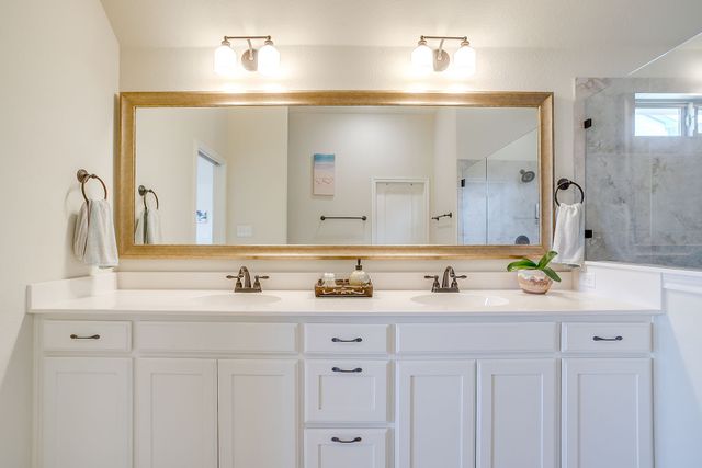 416 Bluffside Trail, Benbrook, TX 76126