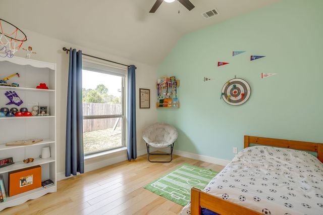 416 Bluffside Trail, Benbrook, TX 76126