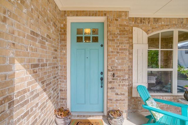 416 Bluffside Trail, Benbrook, TX 76126