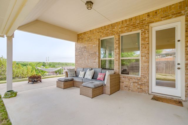 416 Bluffside Trail, Benbrook, TX 76126