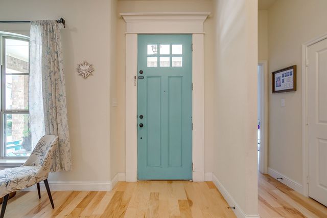 416 Bluffside Trail, Benbrook, TX 76126