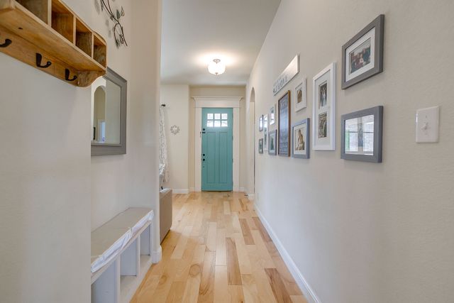 416 Bluffside Trail, Benbrook, TX 76126