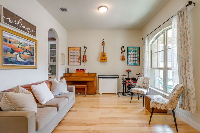 416 Bluffside Trail, Benbrook, TX 76126